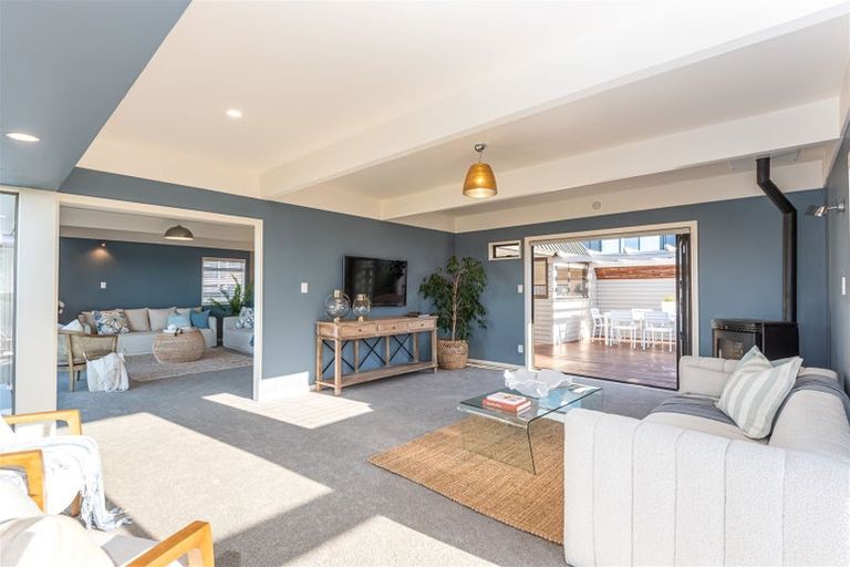 Photo of property in 2/12 Patmos Place, Mount Pleasant, Christchurch, 8081