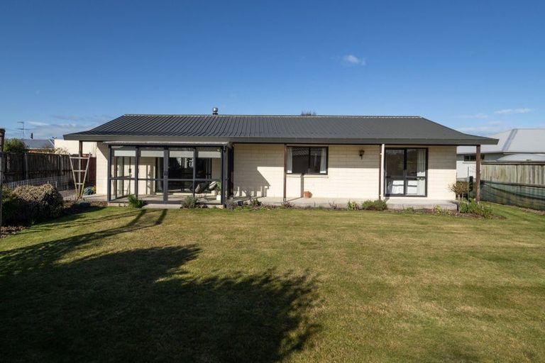 Photo of property in 21 Nixon Street, Tinwald, Ashburton, 7700