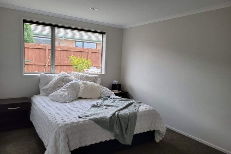 Photo of property in 28 Helenslee Road, Pokeno, 2402