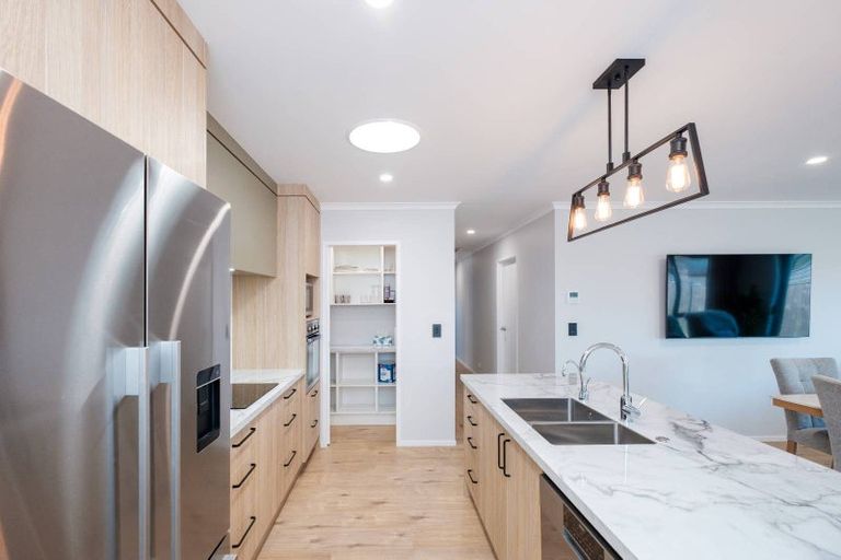 Photo of property in 63 Leathem Crescent, Pokeno, 2402