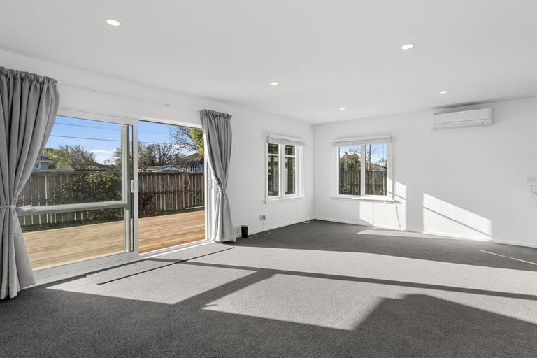 Photo of property in 8 Jameson Avenue, St Albans, Christchurch, 8052
