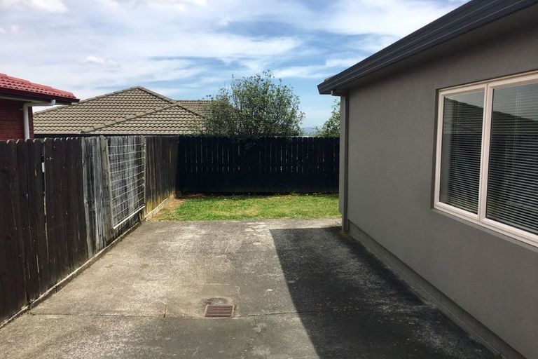 Photo of property in 51 Westerham Drive, Dannemora, Auckland, 2016