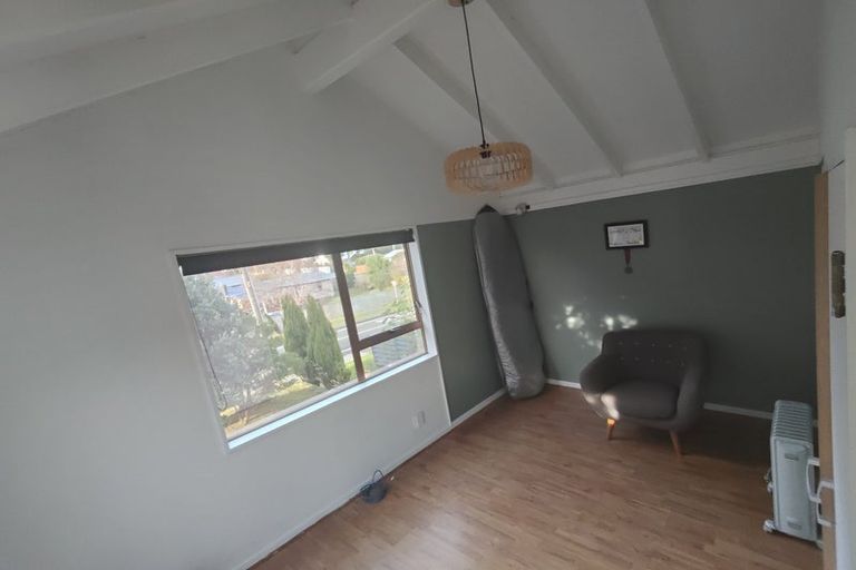 Photo of property in 3 Walton Road, Paraparaumu Beach, Paraparaumu, 5032