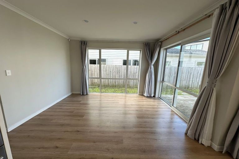 Photo of property in 68 Craigs Way, Hobsonville, Auckland, 0616