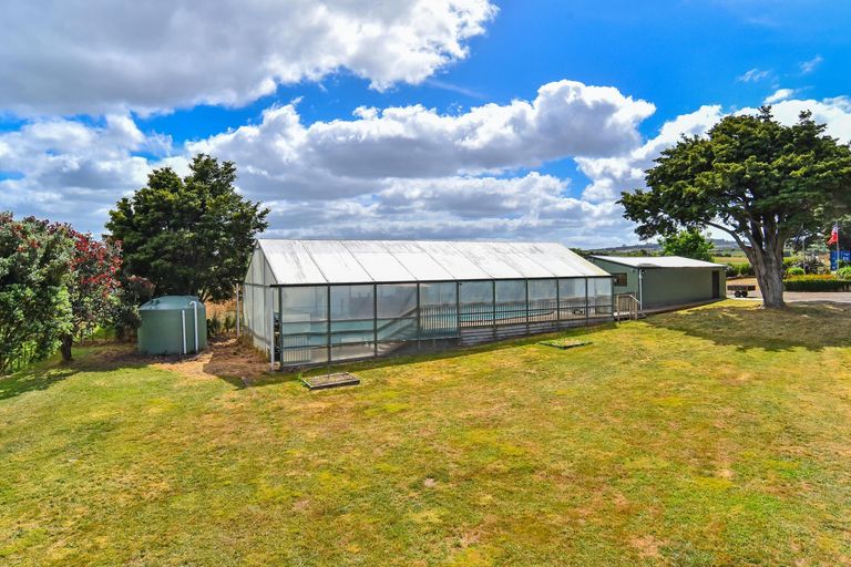 Photo of property in 288 Waiuku Road, Puni, Pukekohe, 2678