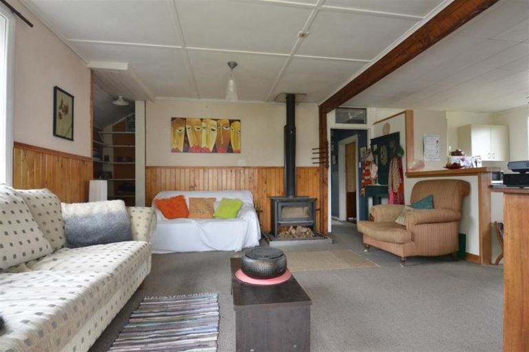 Photo of property in 1 Milton Street, Murchison, 7007