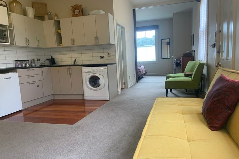 Photo of property in 7 Tonks Grove, Te Aro, Wellington, 6011