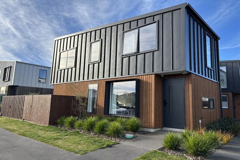 Photo of property in 1/74 Caledonian Road, St Albans, Christchurch, 8014