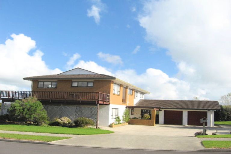 Photo of property in 58 Senator Drive, Manurewa, Auckland, 2105