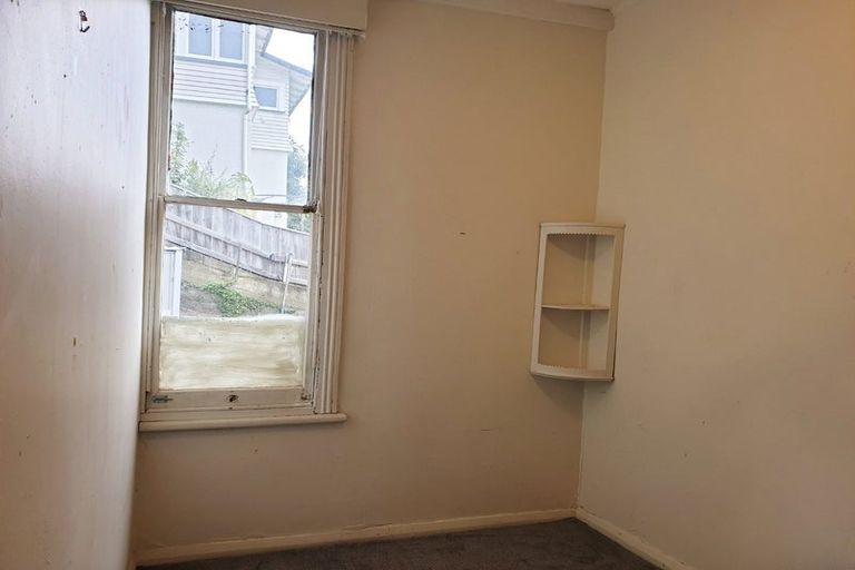 Photo of property in 80 Shakespeare Road, Bluff Hill, Napier, 4110