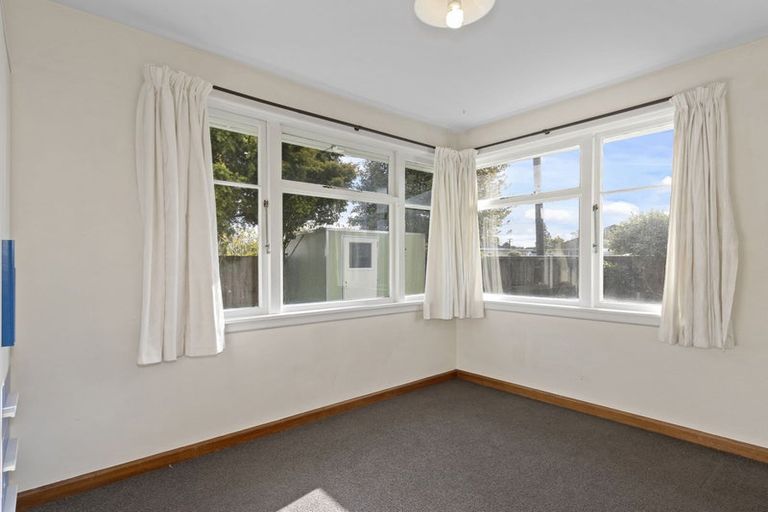Photo of property in 145 Langdons Road, Northcote, Christchurch, 8052