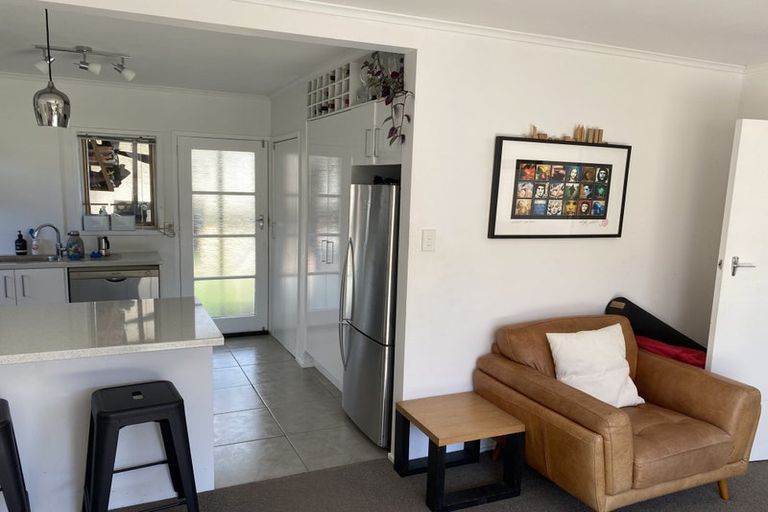 Photo of property in 3/17 Omana Road, Milford, Auckland, 0620