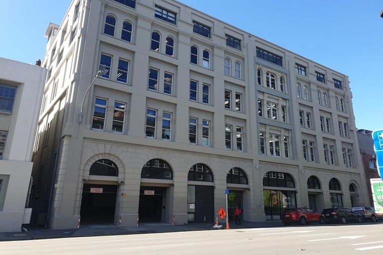 Photo of property in Nzx Centre, 13/11 Cable Street, Wellington Central, Wellington, 6011