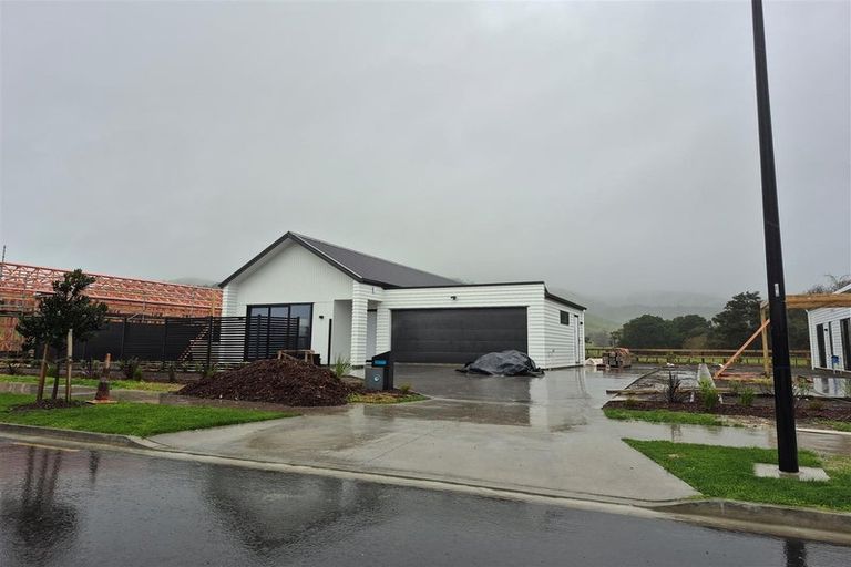 Photo of property in 6 Mataikokako Loop, Kawakawa Bay, 2585