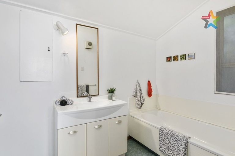 Photo of property in 131a Waterloo Road, Hutt Central, Lower Hutt, 5010