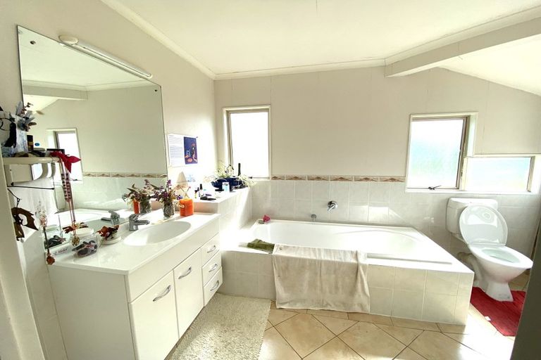 Photo of property in 3/117 Wellington Street, Howick, Auckland, 2014