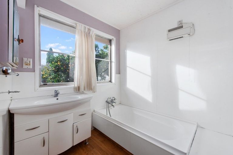 Photo of property in 1 Ross View Terrace, Dinsdale, Hamilton, 3204