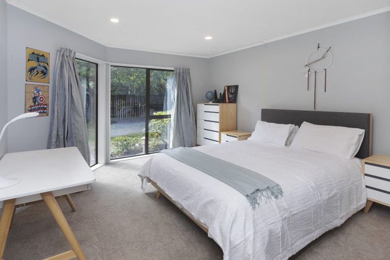 Photo of property in 271 Queenspark Drive, Parklands, Christchurch, 8083