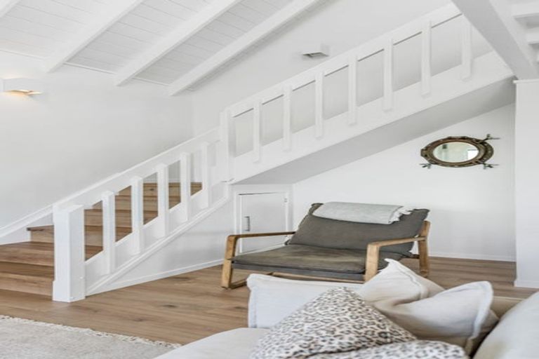 Photo of property in 306b Beverley Terrace, Whangamata, 3620