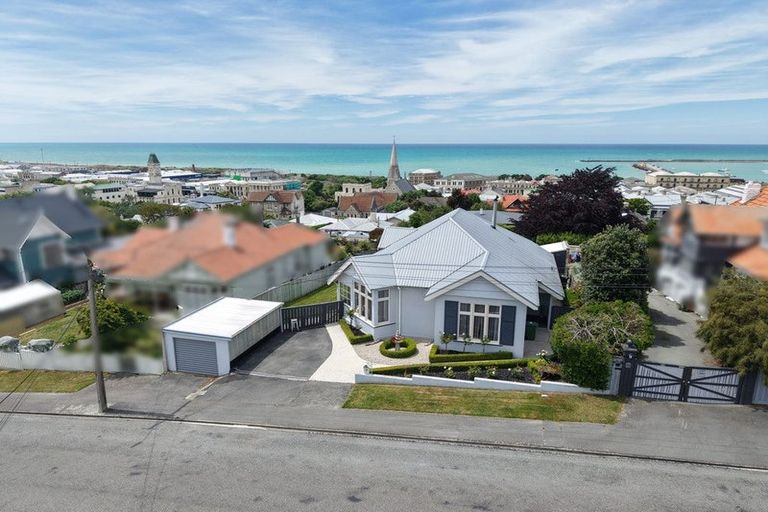 Photo of property in 9 Ure Street, South Hill, Oamaru, 9400