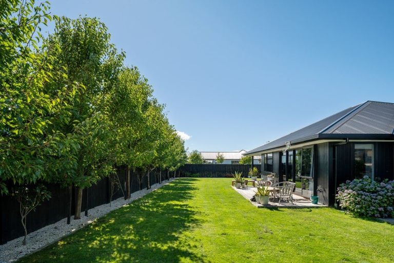 Photo of property in 102 Oakley Avenue, Springlands, Blenheim, 7201