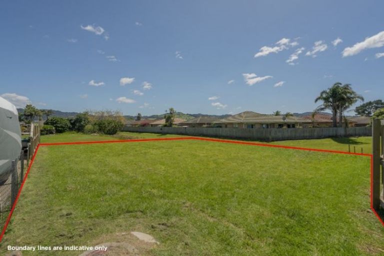 Photo of property in 39 Palm Drive, Whitianga, 3510