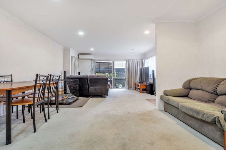 Photo of property in 50a Torkar Road, Clarks Beach, 2122