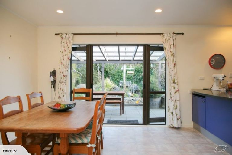 Photo of property in 10 Wedgewood Grove, Raumati Beach, Paraparaumu, 5032