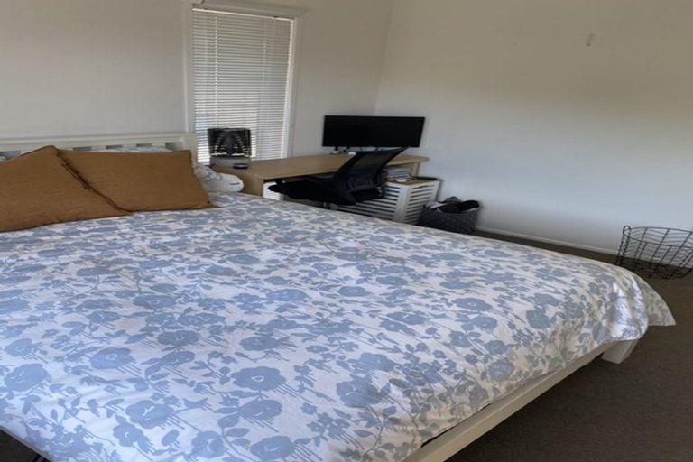 Photo of property in 2/17 Omana Road, Milford, Auckland, 0620