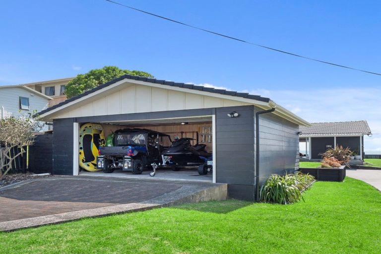 Photo of property in 359 Pukehina Parade, Pukehina, Te Puke, 3189