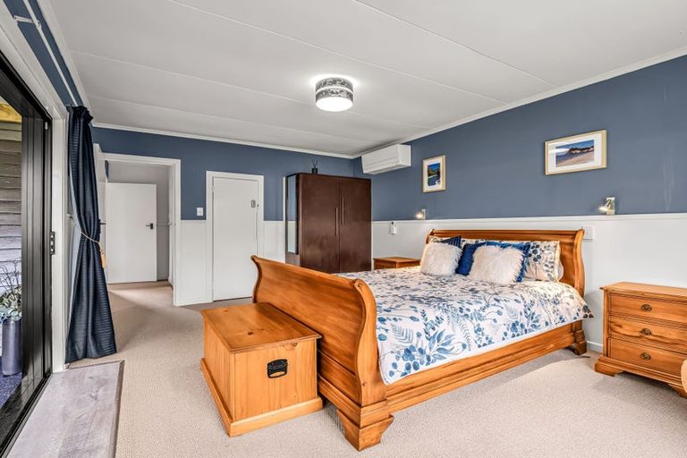 Photo of property in 9 Cooper Avenue, Holdens Bay, Rotorua, 3010