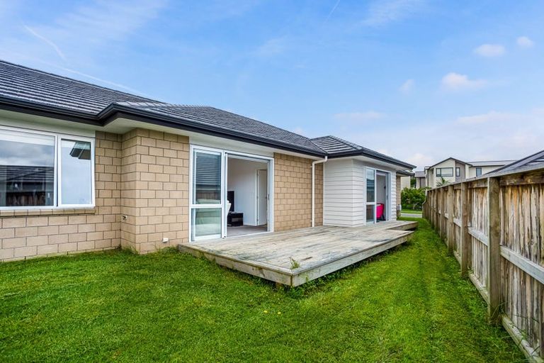 Photo of property in 28 Nellie Drive, Kumeu, 0810
