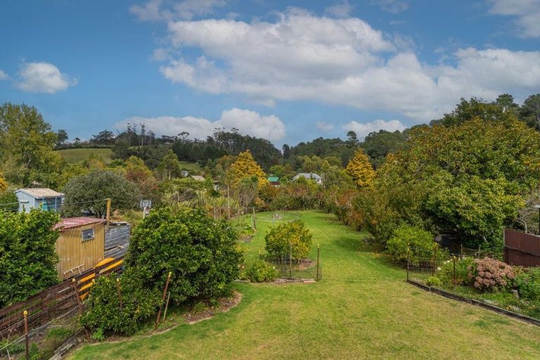 Photo of property in 12 Captain Cook Road, Cooks Beach, Whitianga, 3591