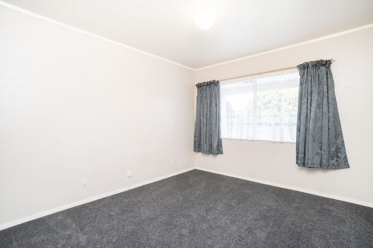 Photo of property in 25a Rosedale Crescent, Cloverlea, Palmerston North, 4412