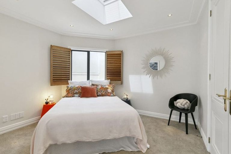 Photo of property in 15/22 Oriental Terrace, Oriental Bay, Wellington, 6011