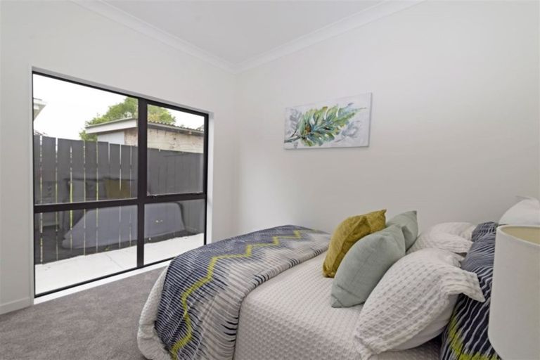 Photo of property in 209a Edmonton Road, Te Atatu South, Auckland, 0610