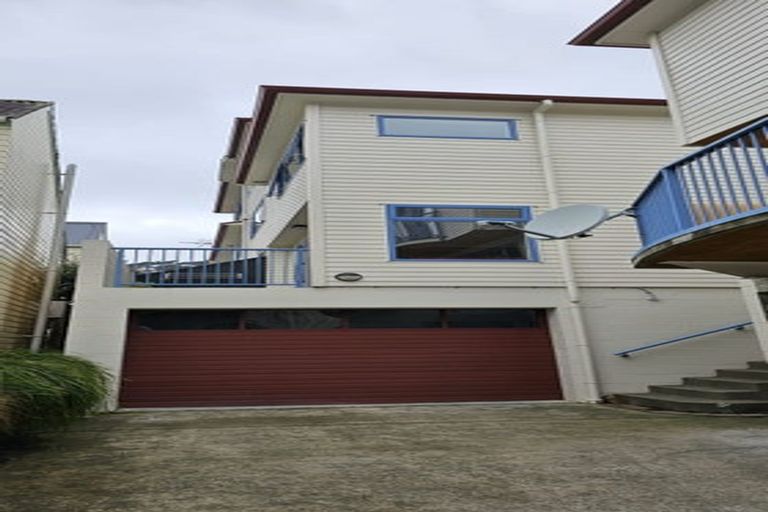 Photo of property in 4/129 The Parade, Island Bay, Wellington, 6023