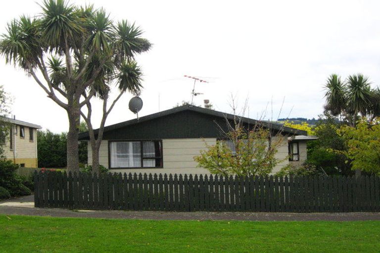 Photo of property in 45 Walton Park Avenue, Fairfield, Dunedin, 9018