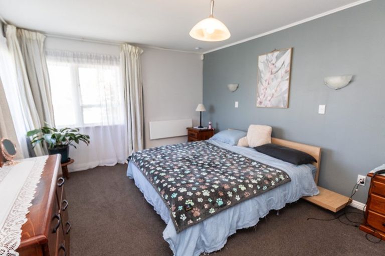 Photo of property in 32 Rimutaka Street, Trentham, Upper Hutt, 5018