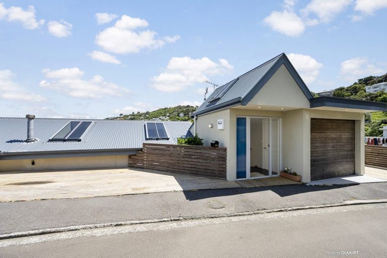 Photo of property in 30 Lerwick Terrace, Melrose, Wellington, 6023