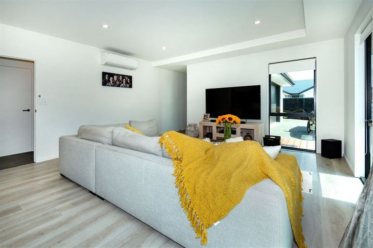 Photo of property in 13 Forge Close, Halswell, Christchurch, 8025