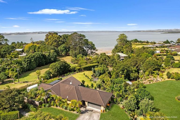 Photo of property in 68 Omana Avenue, Shelly Beach, Helensville, 0874