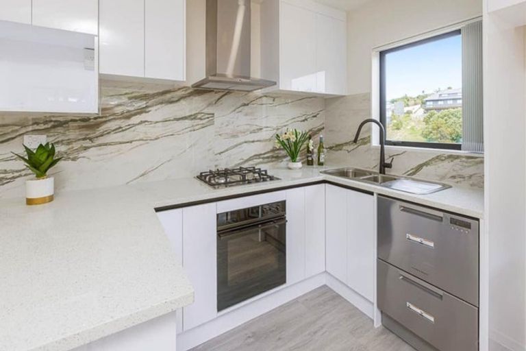 Photo of property in 2 Awaiti Way, Orewa, 0931