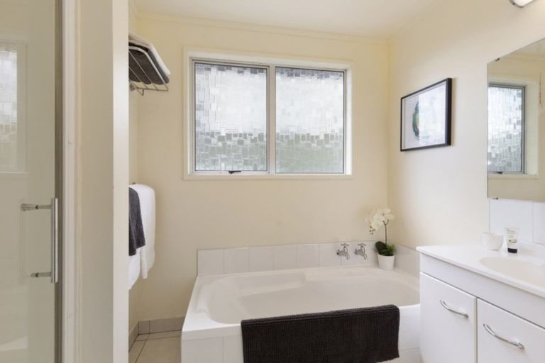 Photo of property in 7 Greenwich Grove, Stokes Valley, Lower Hutt, 5019