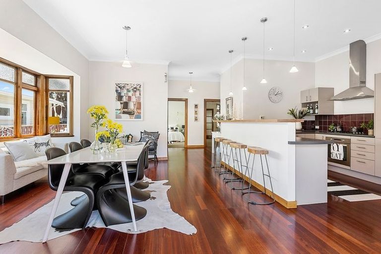 Photo of property in 224 The Parade, Island Bay, Wellington, 6023