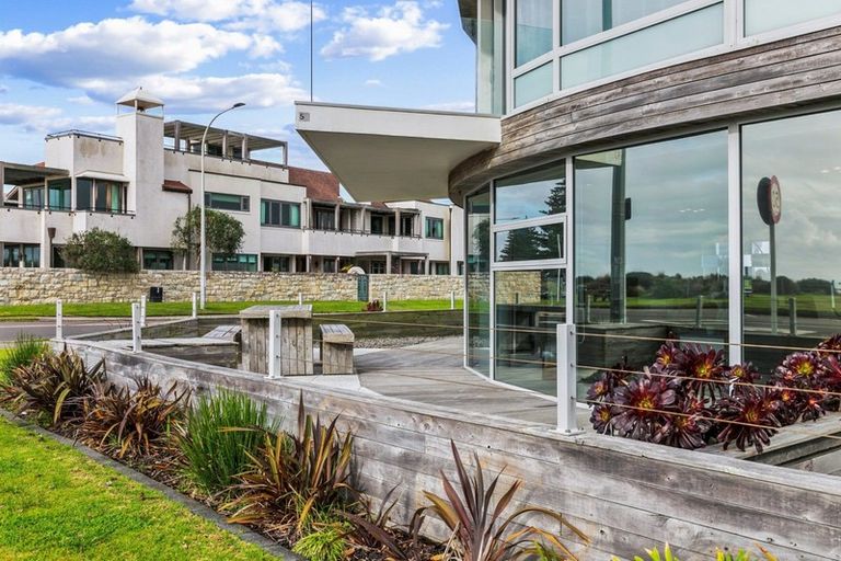 Photo of property in 1/50 Marine Parade, Mount Maunganui, 3116