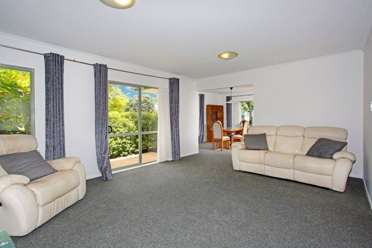Photo of property in 6 Cottesmore Place, Huntington Park, Auckland, 2013