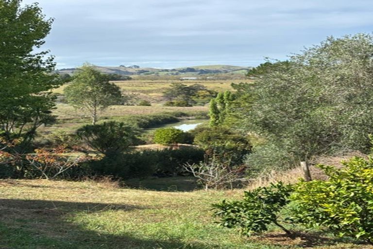 Photo of property in 85b Te Pahi River Drive, Paparoa, Maungaturoto, 0583