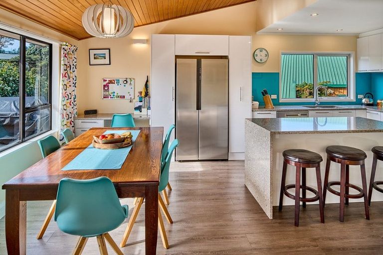 Photo of property in 9d Muri Road, Pukerua Bay, 5026