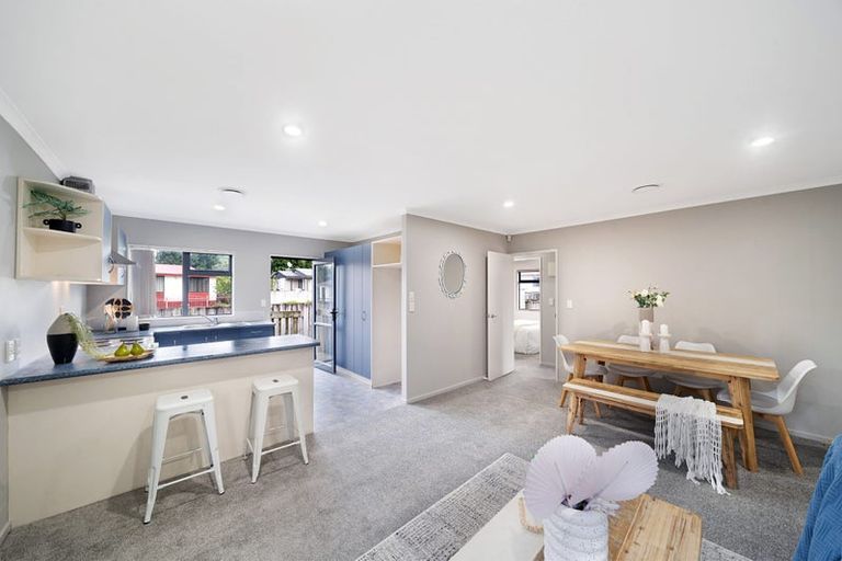 Photo of property in 32d Gifford Road, Papatoetoe, Auckland, 2025